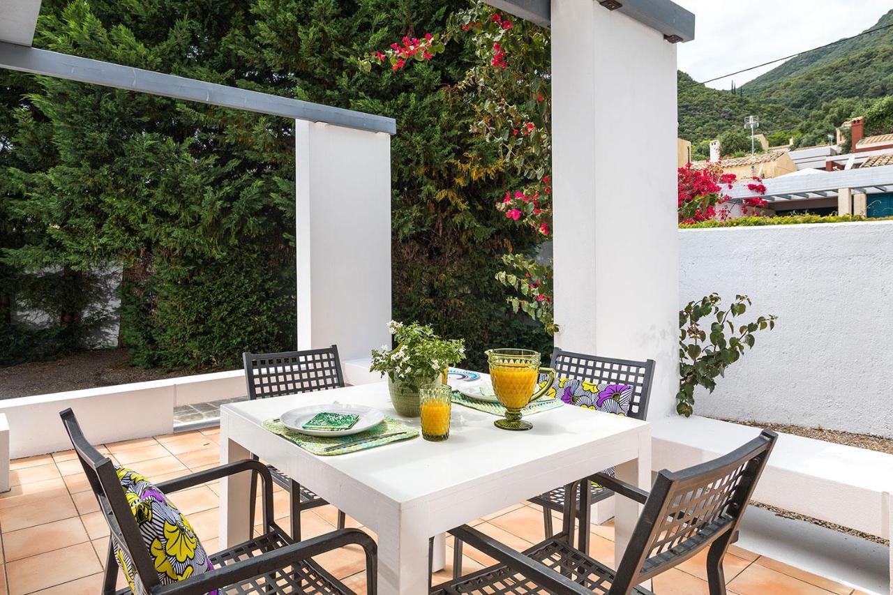 Villa Piedra Del Mar Beachfront By Villa2Be Barbati Extérieur photo